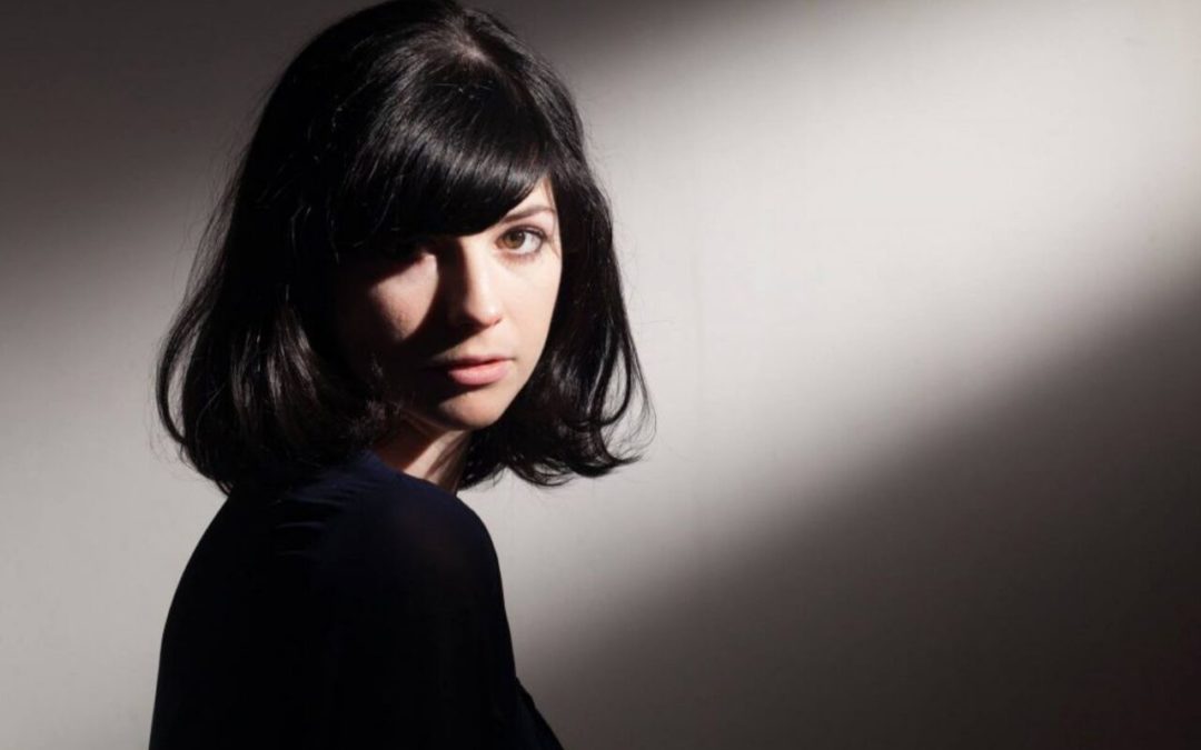 Roxanne De Bastion – The Painter/Heart of Stone